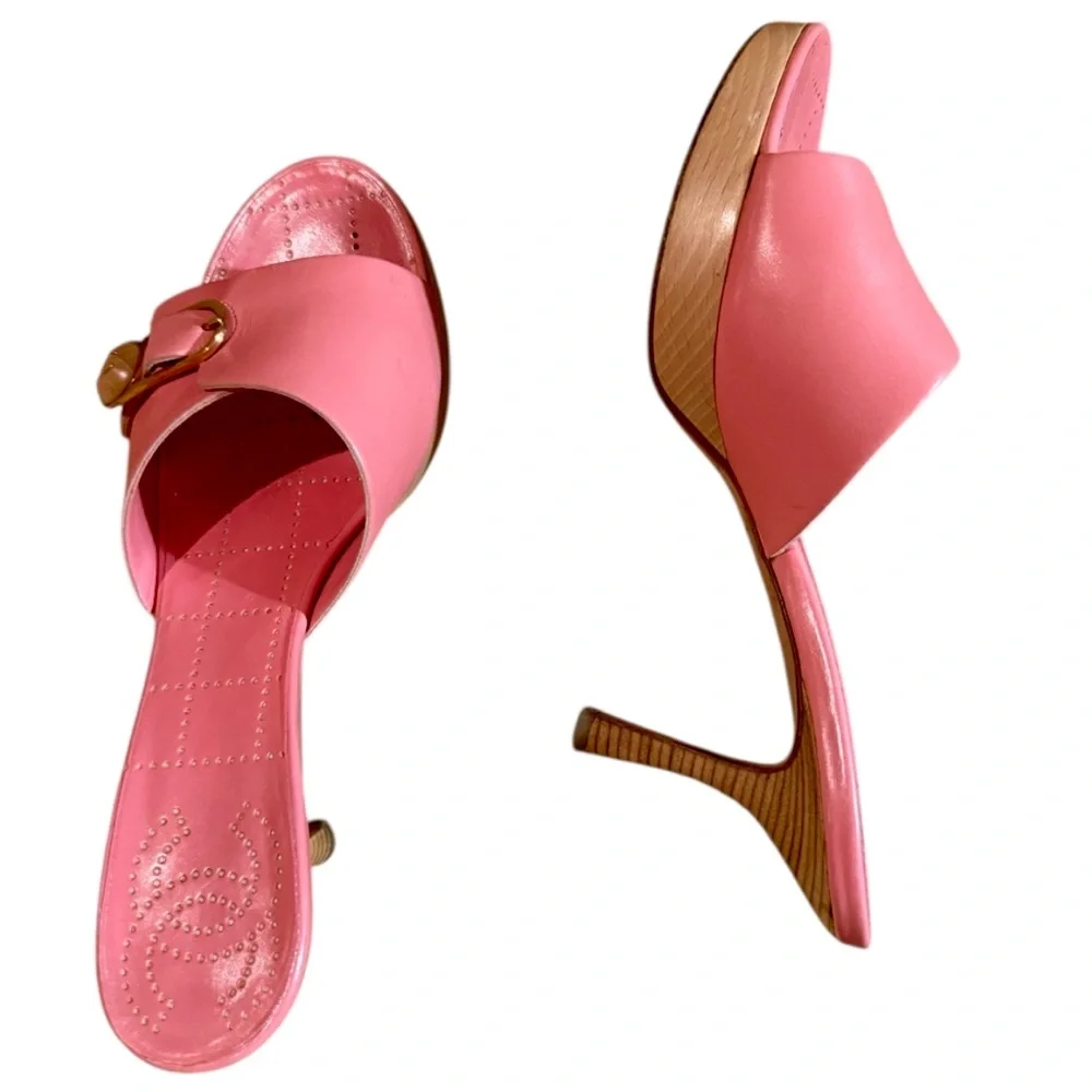 CHANEL VTG Pink High Heels CC Leather Strap Sandals Sleek Stiletto ⭐️⭐️⭐️⭐️⭐️